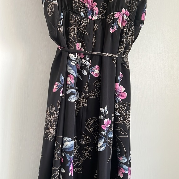 Soprano Wrap Maxi Dress - Picture 9 of 9